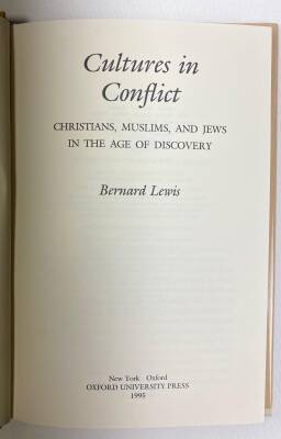 Cultures in Conflict: Christians, Muslims, and Jews in the Age of Discovery- Bernard Lewis - 2